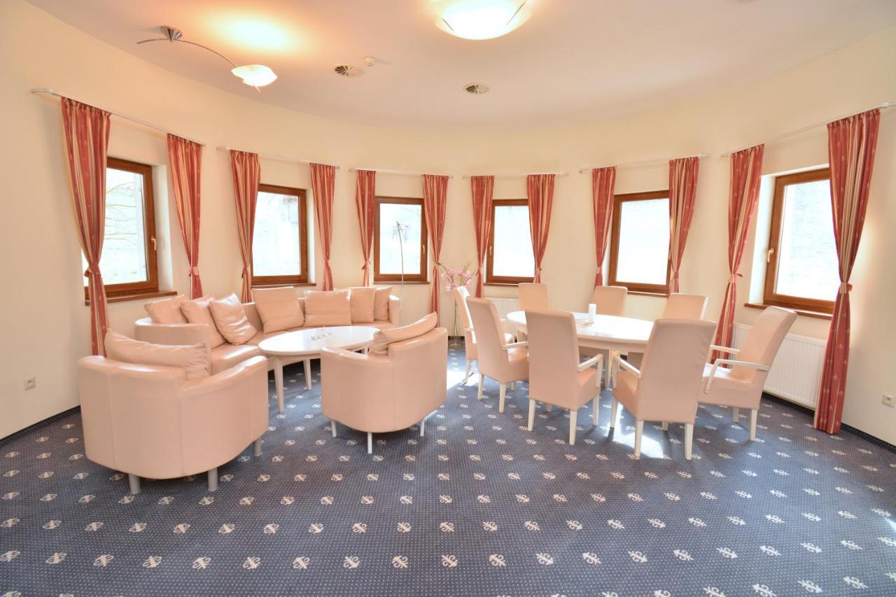 Hotel Hradna Brana Братислава Екстер'єр фото